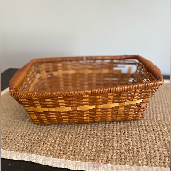 ORIGINAL ANTIQUE VINTAGE HAND WOVEN WOOD RECTANGULAR BASKET - Picture 5 of 9